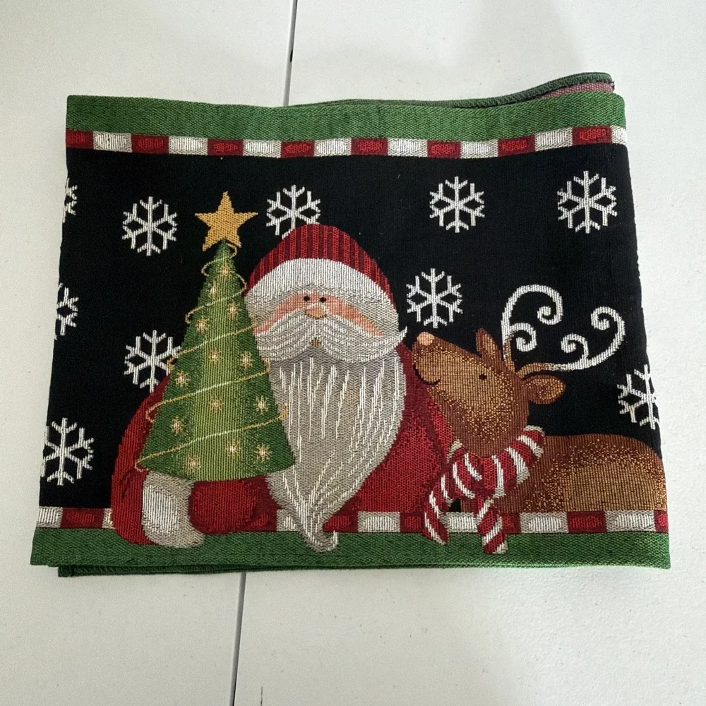 Woven Tapestry Cotton Blend Holiday Decor Santa Table Runner Christmas